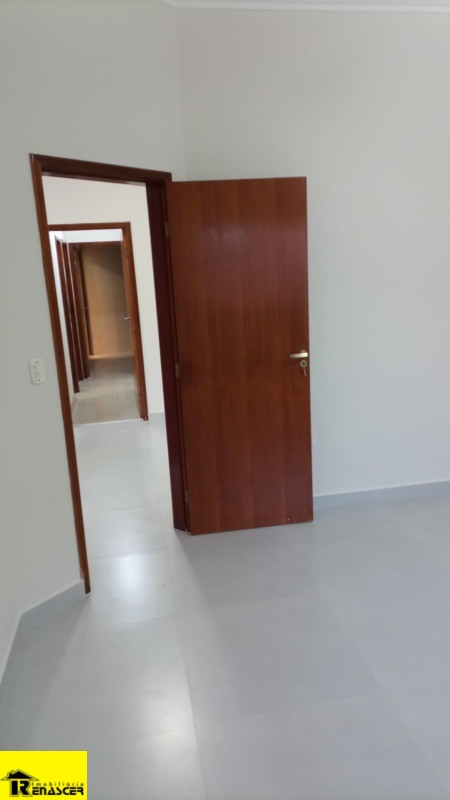 Casa com 3 quartos à venda, 135m² — foto 13 de 28