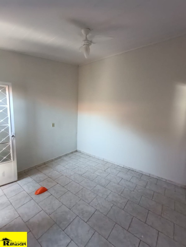 Casa com 2 quartos à venda, 170m² — foto 8 de 11