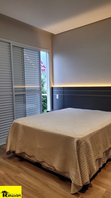 Casa de Condomínio com 4 quartos à venda, 300m² — foto 25 de 48