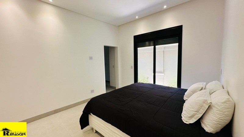 Casa de Condomínio com 3 quartos à venda, 300m² — foto 13 de 16