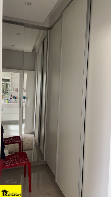 Casa de Condomínio com 3 quartos à venda, 235m² — foto 18 de 20