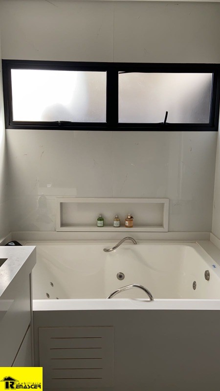 Casa de Condomínio com 3 quartos à venda, 235m² — foto 19 de 20