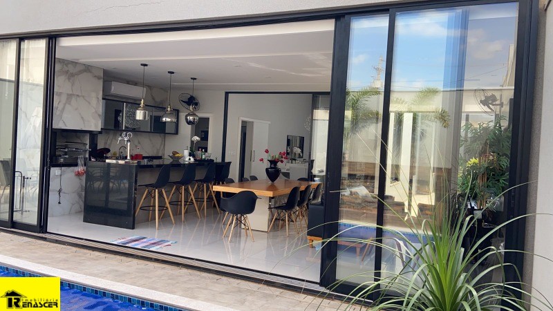 Casa de Condomínio com 3 quartos à venda, 235m² — foto 11 de 20