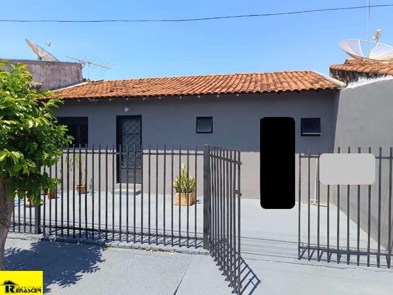 Casa com 2 quartos à venda, 170m² — foto 2 de 11
