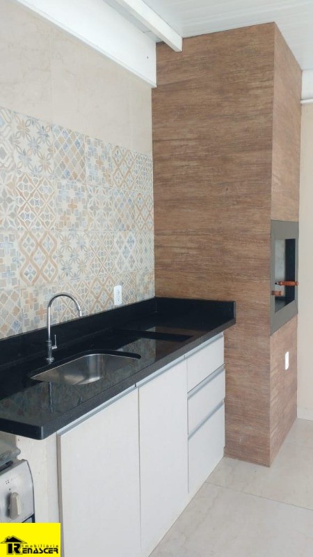 Casa com 3 quartos à venda, 135m² — foto 3 de 28