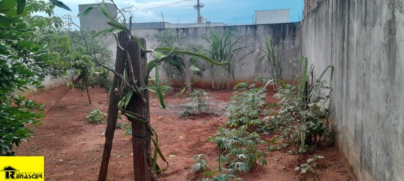 Terreno / Lote / Condomínio  à venda, 240m² — foto 11 de 16