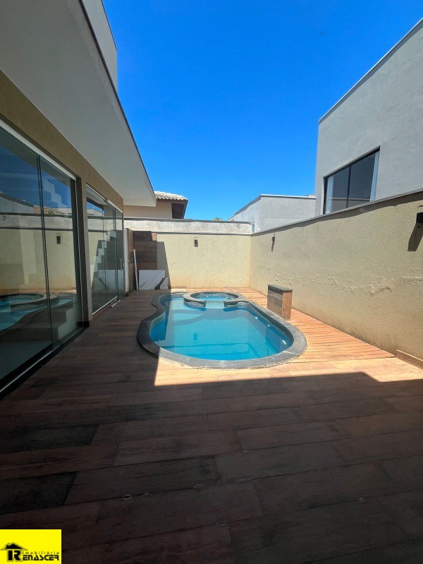 Casa de Condomínio com 4 quartos à venda e aluguel, 400m² — foto 9 de 16