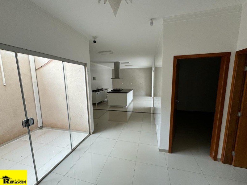 Casa com 3 quartos à venda, 160m² — foto 8 de 17