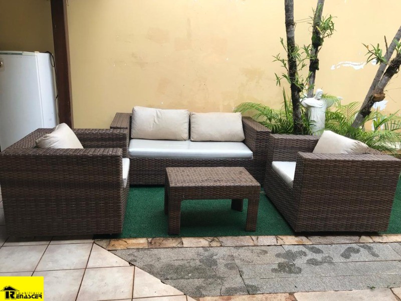 Casa com 3 quartos à venda, 240m² — foto 5 de 19