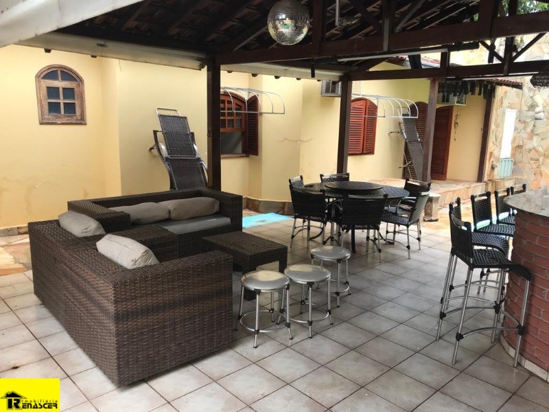 Casa com 3 quartos à venda, 240m² — foto 6 de 19