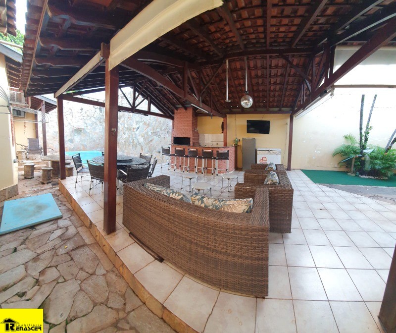 Casa com 3 quartos à venda, 240m² — foto 7 de 19