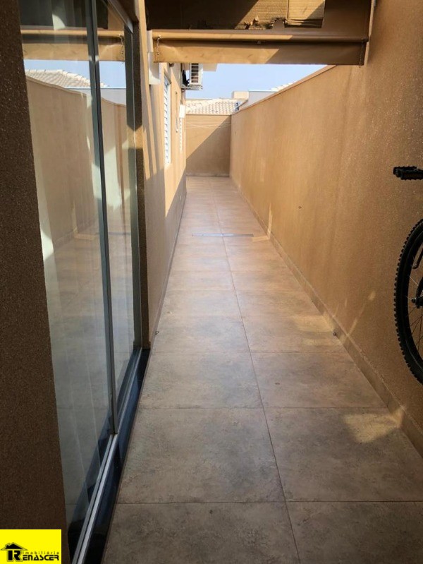 Casa de Condomínio com 3 quartos à venda, 177m² — foto 17 de 26