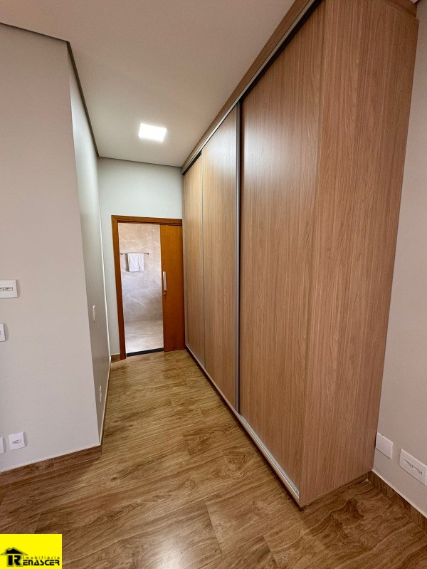 Casa de Condomínio com 3 quartos à venda, 325m² — foto 4 de 25