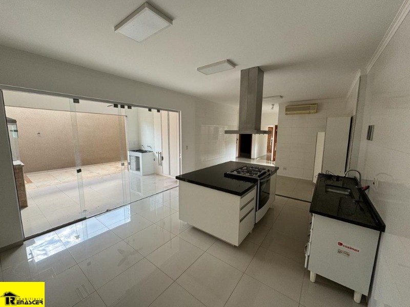 Casa com 3 quartos à venda, 160m² — foto 6 de 17