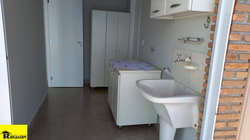 Casa com 3 quartos à venda, 220m² — foto 16 de 25