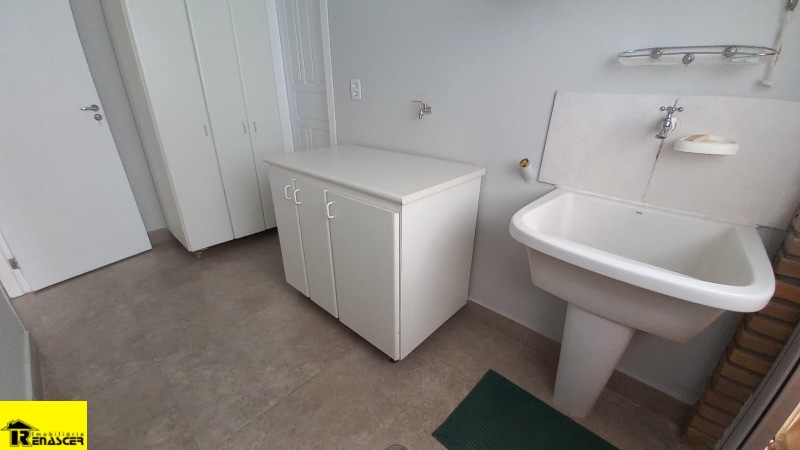 Casa com 3 quartos à venda, 220m² — foto 15 de 25