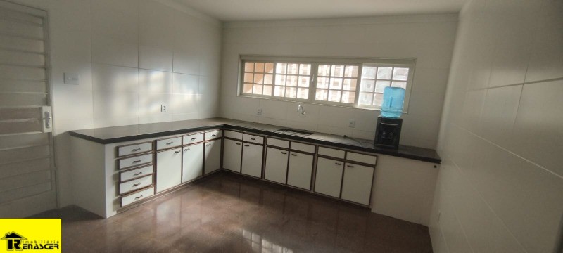 Casa com 3 quartos à venda e aluguel, 260m² — foto 5 de 18