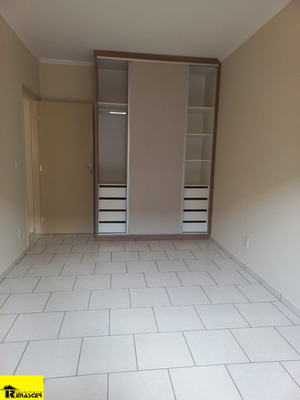 Casa com 3 quartos à venda, 220m² — foto 24 de 25