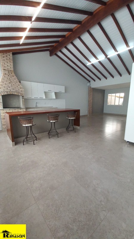 Casa com 3 quartos à venda, 220m² — foto 4 de 25