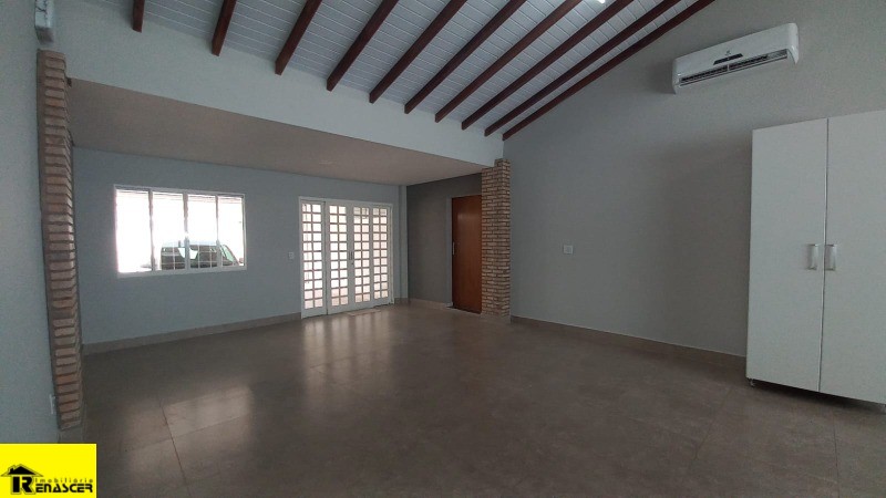 Casa com 3 quartos à venda, 220m² — foto 9 de 25