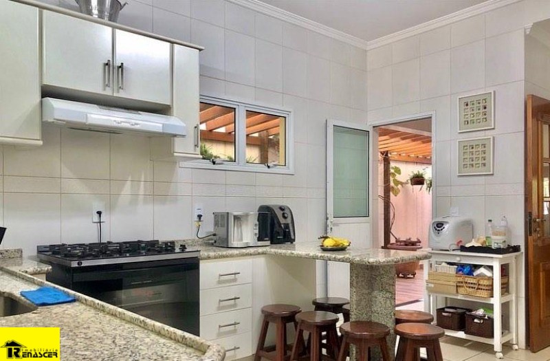 Casa de Condomínio com 3 quartos à venda, 268m² — foto 6 de 10