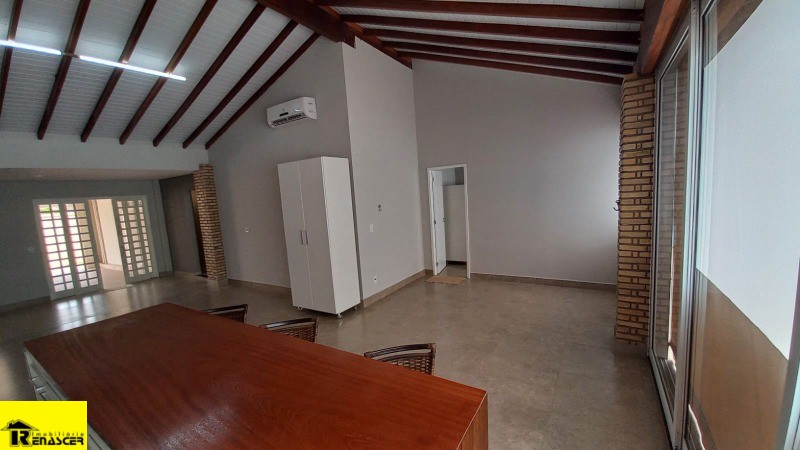 Casa com 3 quartos à venda, 220m² — foto 5 de 25