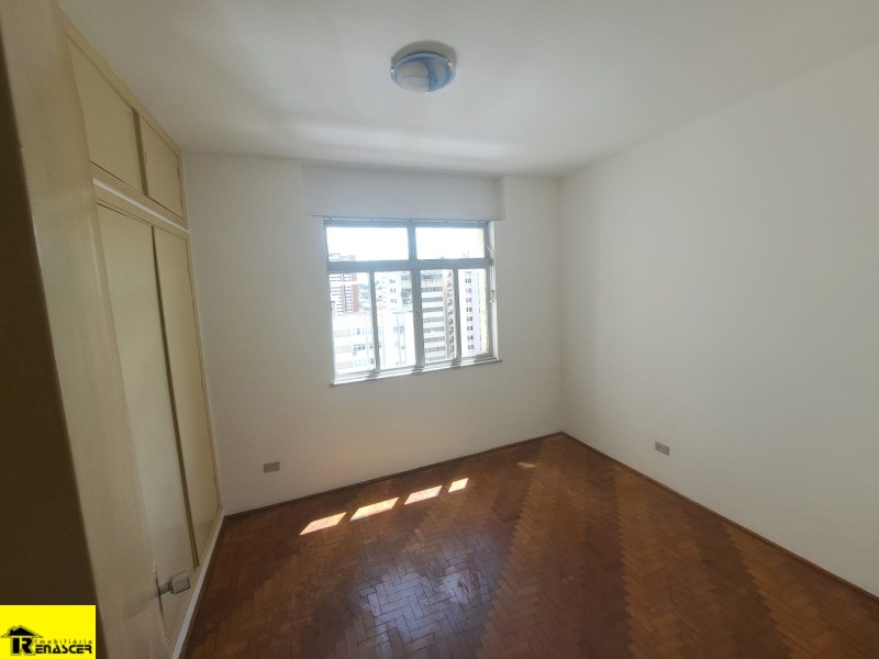 Apartamento com 3 quartos à venda, 140m² — foto 25 de 27