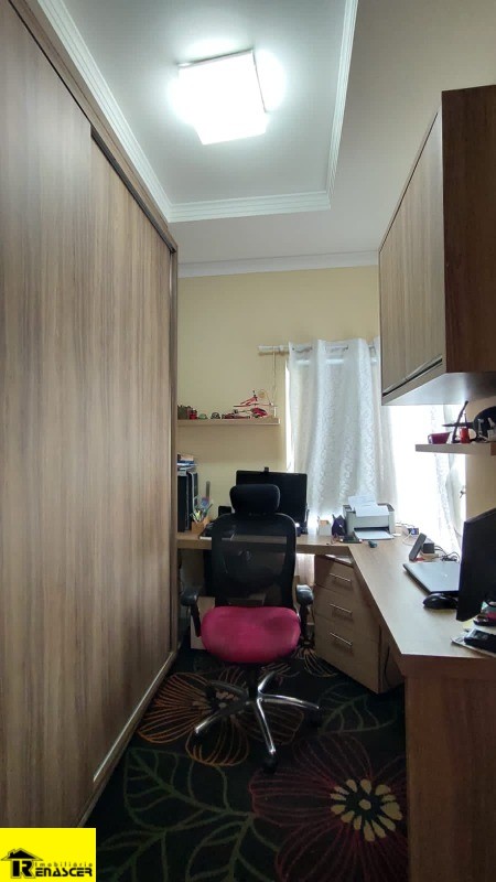 Casa de Condomínio com 3 quartos à venda, 205m² — foto 10 de 18