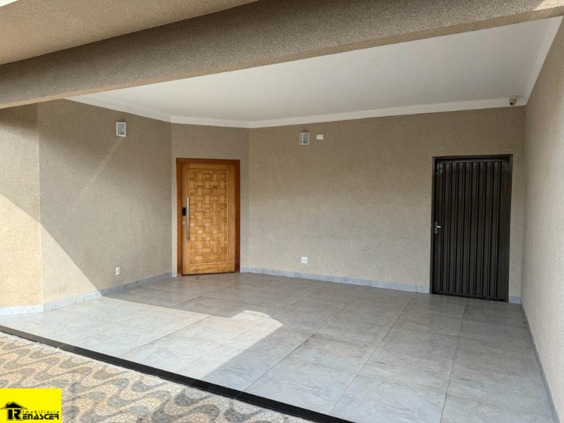 Casa com 3 quartos à venda, 160m² — foto 3 de 17