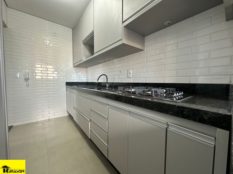 Apartamento com 3 quartos à venda, 77m² — foto 1 de 23