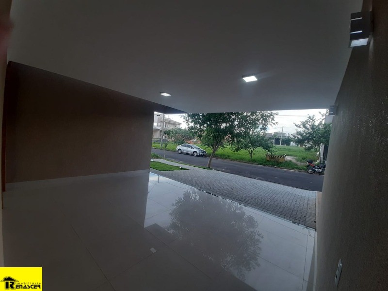 Casa de Condomínio com 3 quartos à venda, 150m² — foto 4 de 25