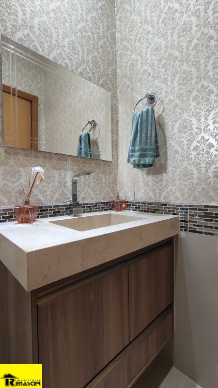Casa de Condomínio com 3 quartos à venda, 205m² — foto 15 de 18