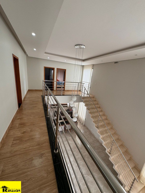 Casa de Condomínio com 3 quartos à venda, 325m² — foto 11 de 25