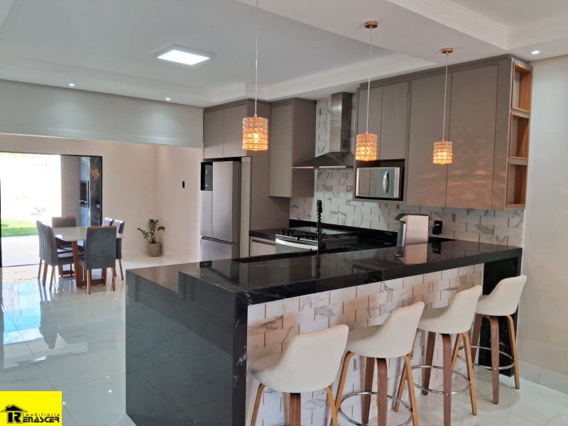 Casa com 3 quartos à venda, 180m² — foto 15 de 51