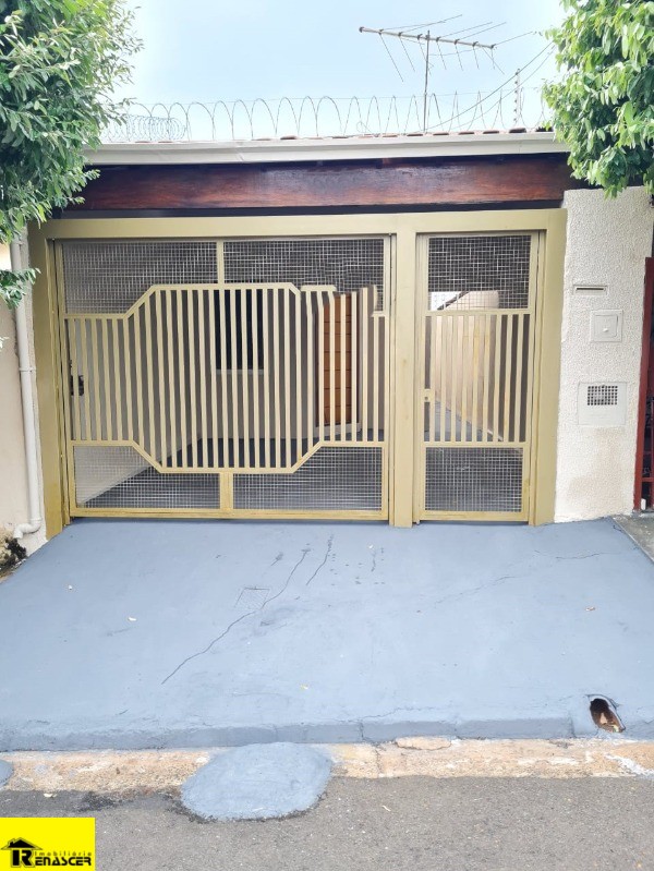 Casa com 2 quartos à venda, 115m² — foto 1 de 18