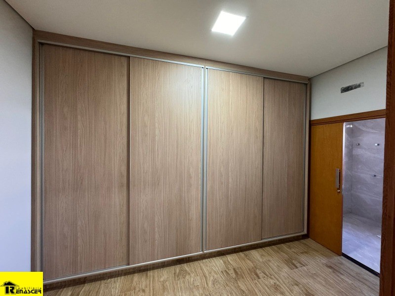 Casa de Condomínio com 3 quartos à venda, 325m² — foto 10 de 25