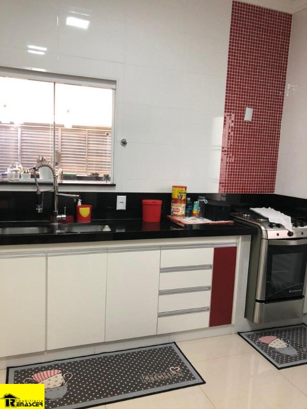 Casa de Condomínio com 3 quartos à venda, 177m² — foto 10 de 26