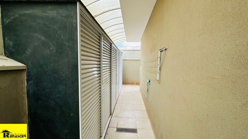 Casa de Condomínio com 4 quartos à venda, 315m² — foto 20 de 33