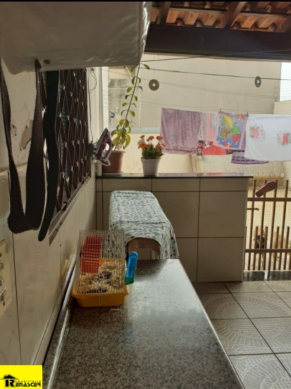 Casa com 3 quartos à venda, 120m² — foto 8 de 17