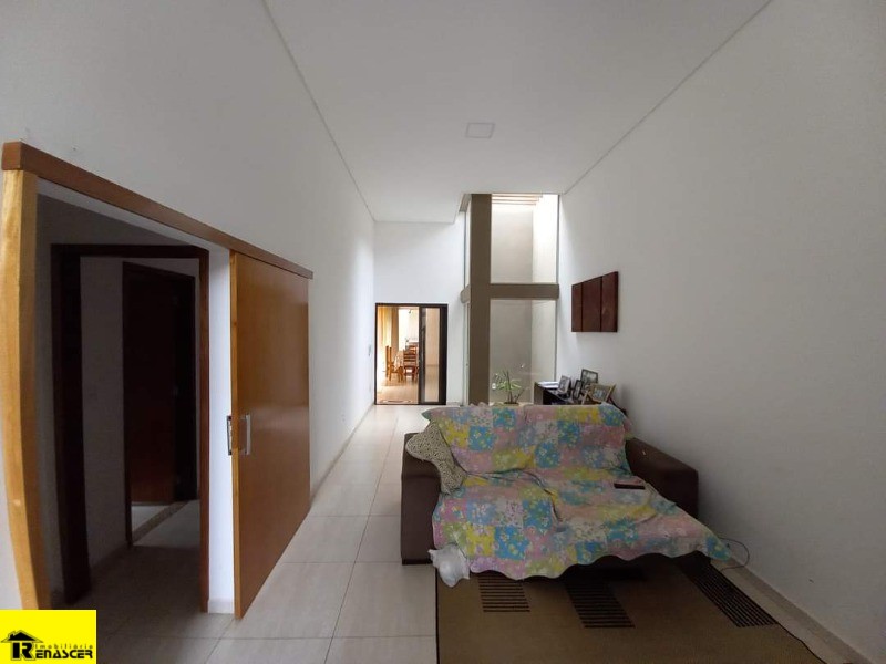 Casa com 2 quartos à venda, 123m² — foto 3 de 11