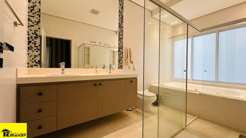 Casa de Condomínio com 4 quartos à venda, 315m² — foto 32 de 33