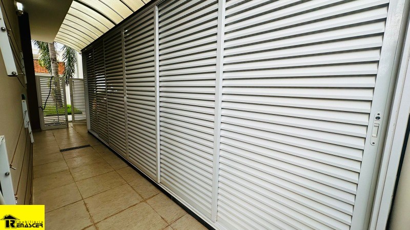 Casa de Condomínio com 4 quartos à venda, 315m² — foto 18 de 33