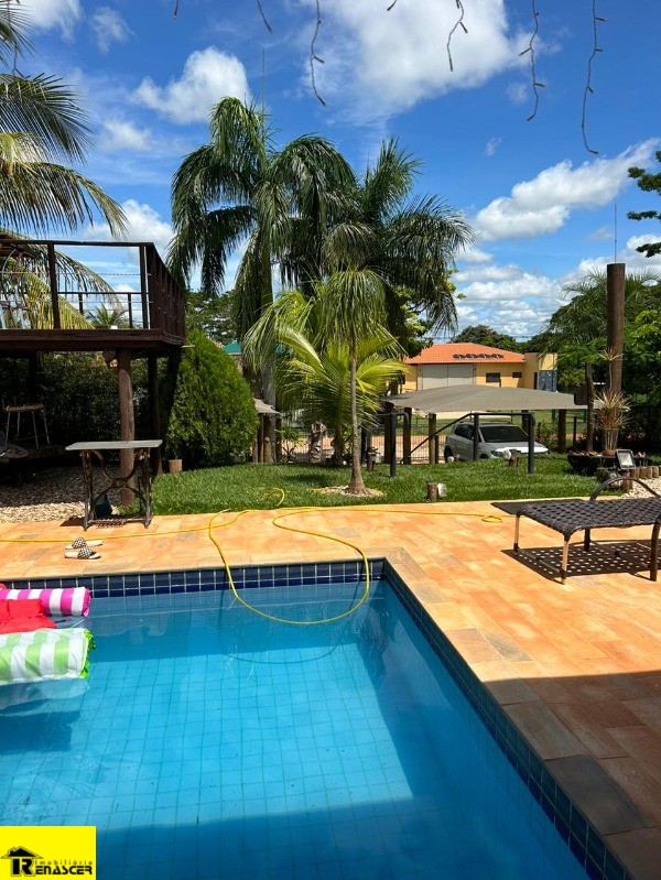 Casa de Condomínio com 4 quartos à venda, 287m² — foto 1 de 10