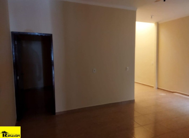 Casa com 3 quartos à venda, 240m² — foto 22 de 29