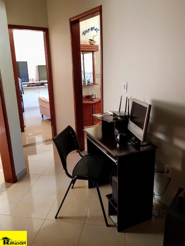 Casa com 3 quartos à venda, 226m² — foto 28 de 28