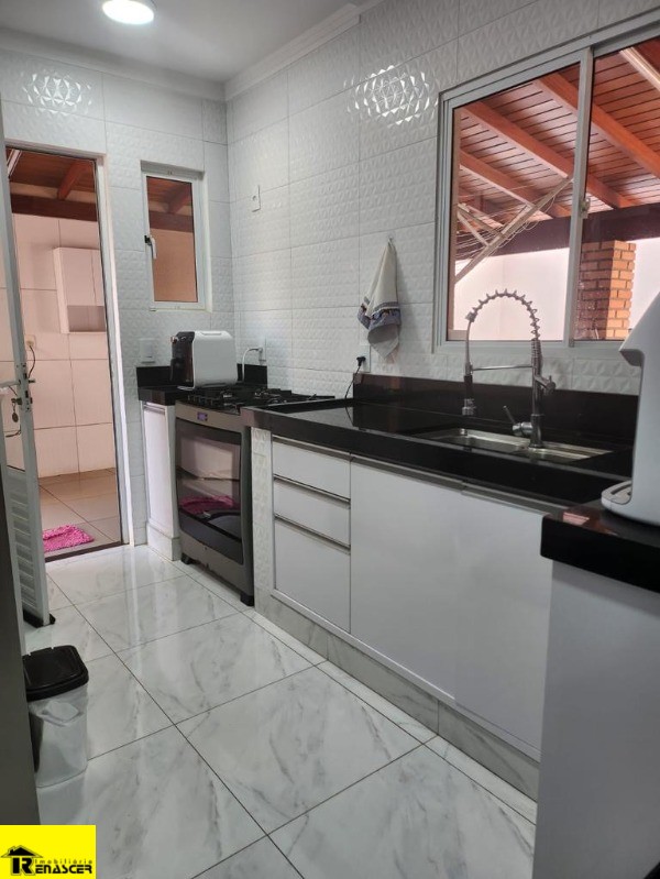 Casa de Condomínio com 3 quartos à venda, 120m² — foto 6 de 21