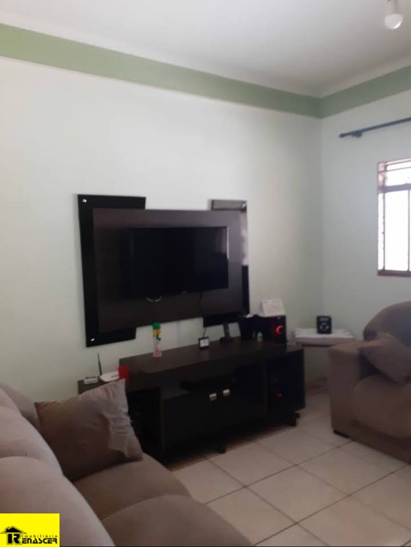 Casa com 3 quartos à venda, 120m² — foto 3 de 17