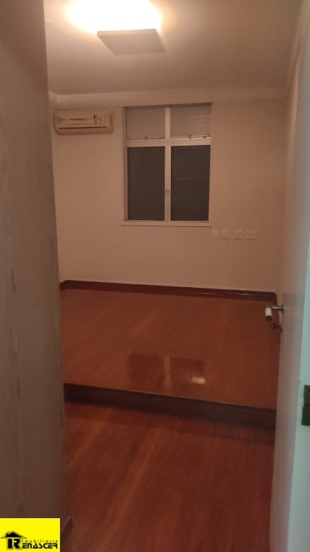 Apartamento com 3 quartos à venda e aluguel, 300m² — foto 8 de 21