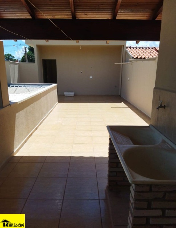 Casa com 3 quartos à venda, 240m² — foto 17 de 29