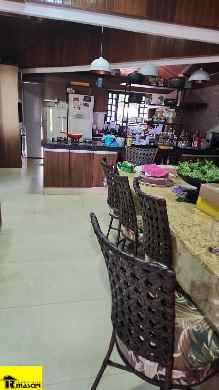 Casa de Condomínio com 4 quartos à venda, 287m² — foto 5 de 10
